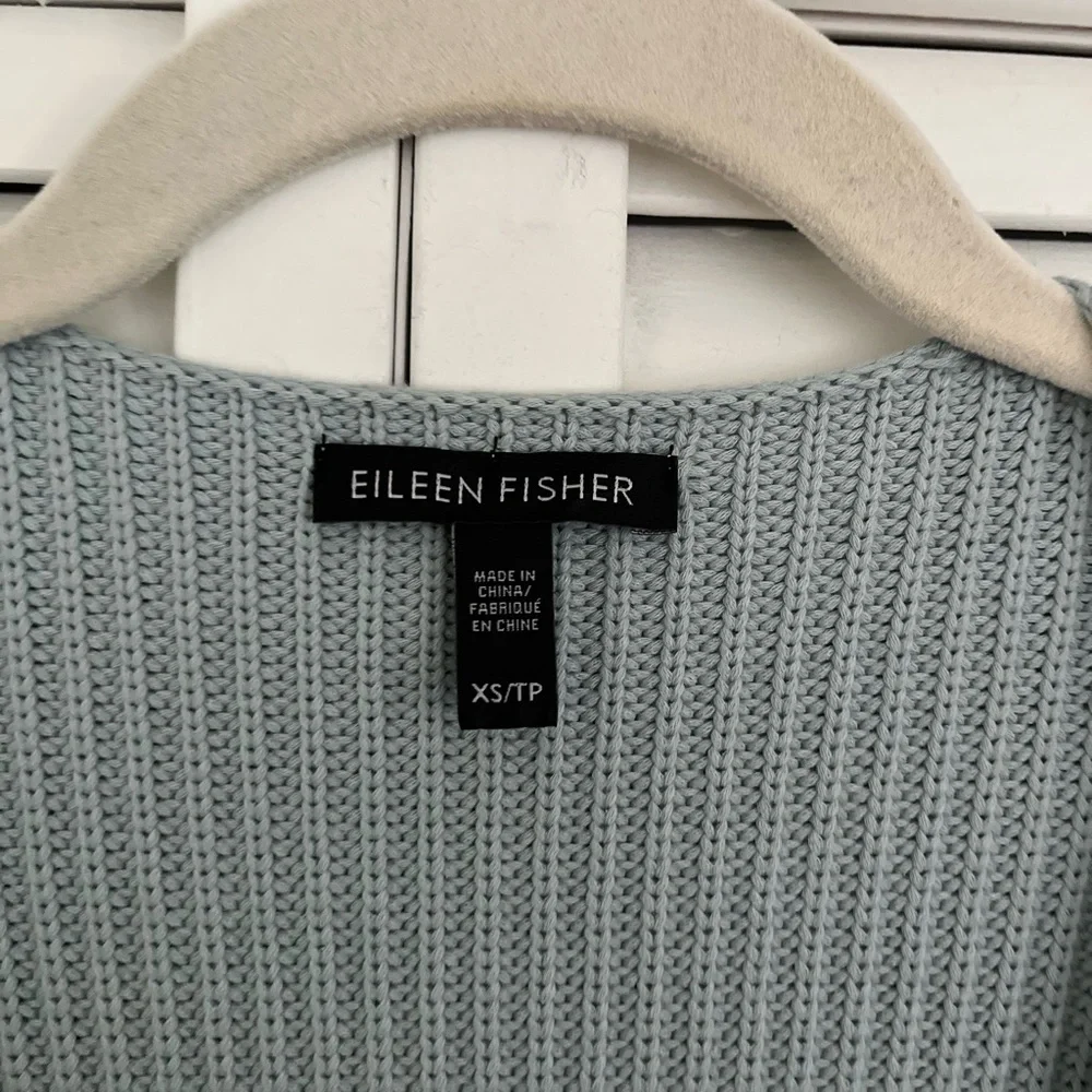 Eileen Fisher beautiful armpit